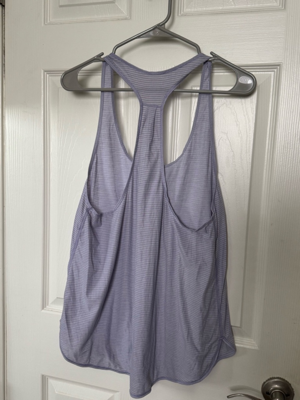 🧵lululemon Racerback Tank🧵 - Picture 2 of 3